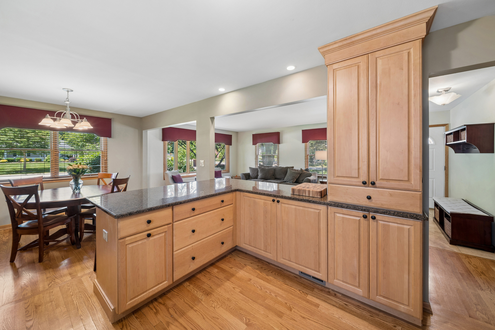 4405 Prospect Avenue, Downers Grove, IL 60515