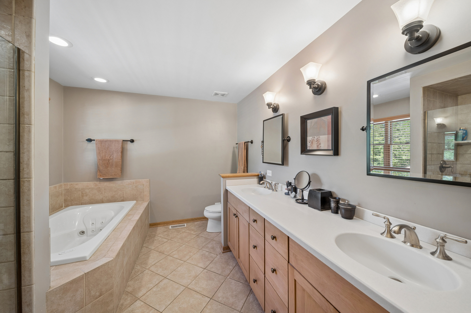 4405 Prospect Avenue, Downers Grove, IL 60515