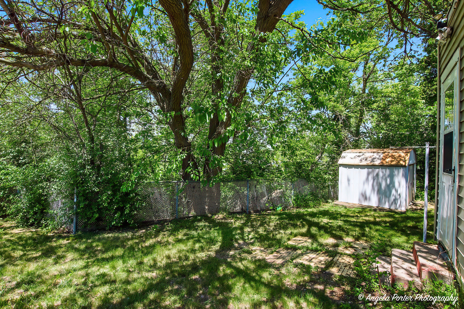 12 Arlington Lane, Fox Lake, IL 60020