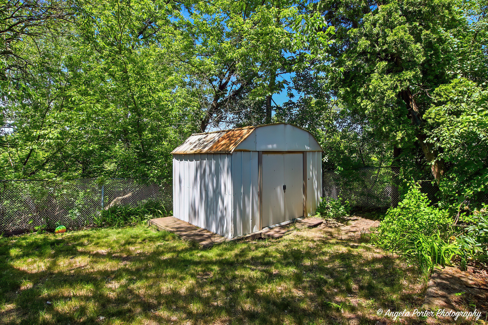 12 Arlington Lane, Fox Lake, IL 60020