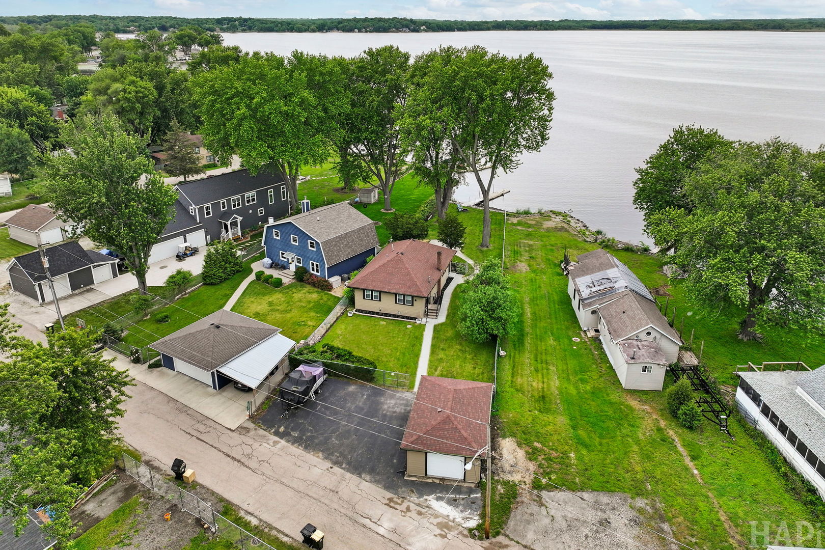39225 N Shore Avenue, Antioch, IL 60002