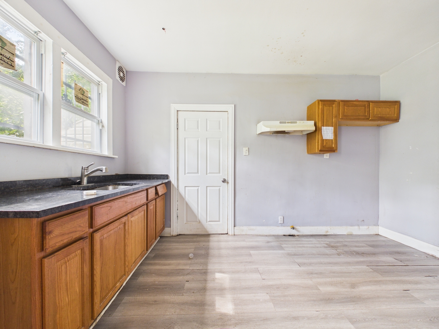 12047 S Michigan Avenue, Chicago, IL 60628