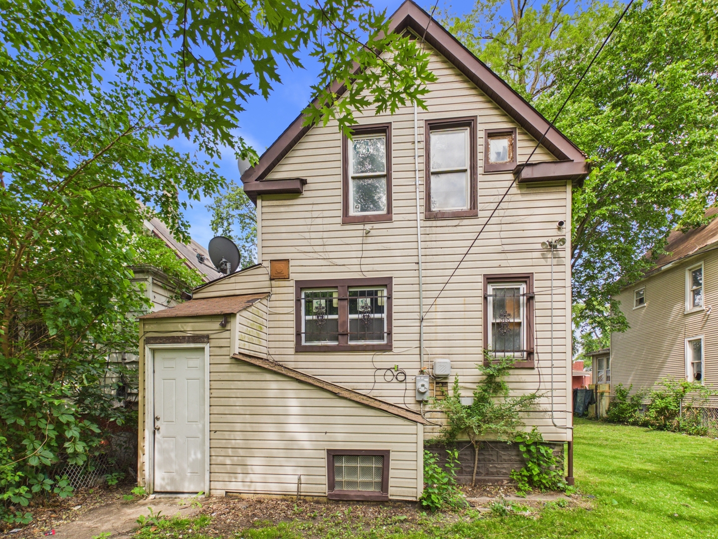 12047 S Michigan Avenue, Chicago, IL 60628