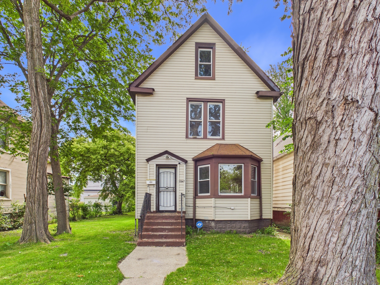 12047 S Michigan Avenue, Chicago, IL 60628