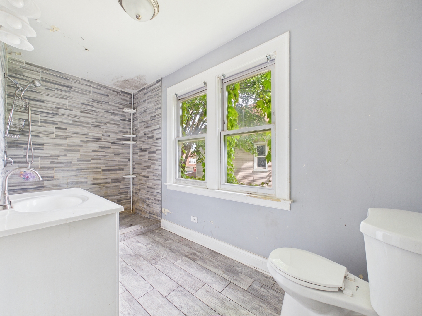 12047 S Michigan Avenue, Chicago, IL 60628