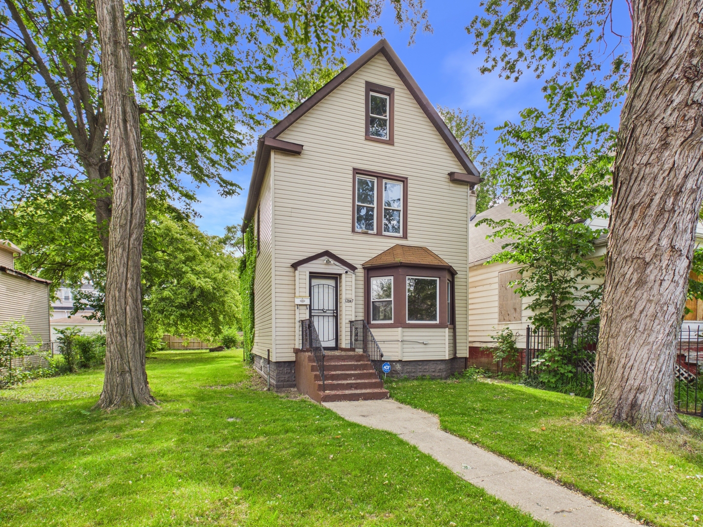 12047 S Michigan Avenue, Chicago, IL 60628