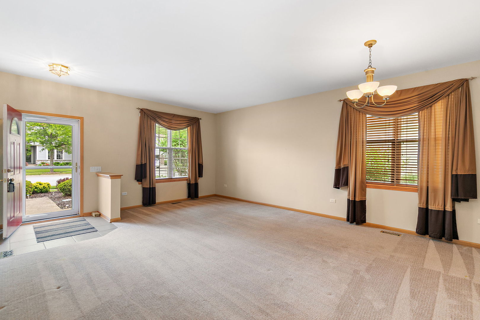 11507 Stonewater Crossing, Huntley, IL 60142
