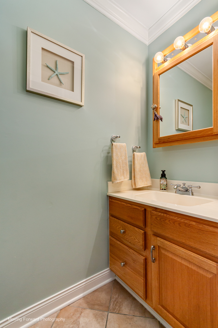 5N484 Abilene Trail, Bloomingdale, IL 60108