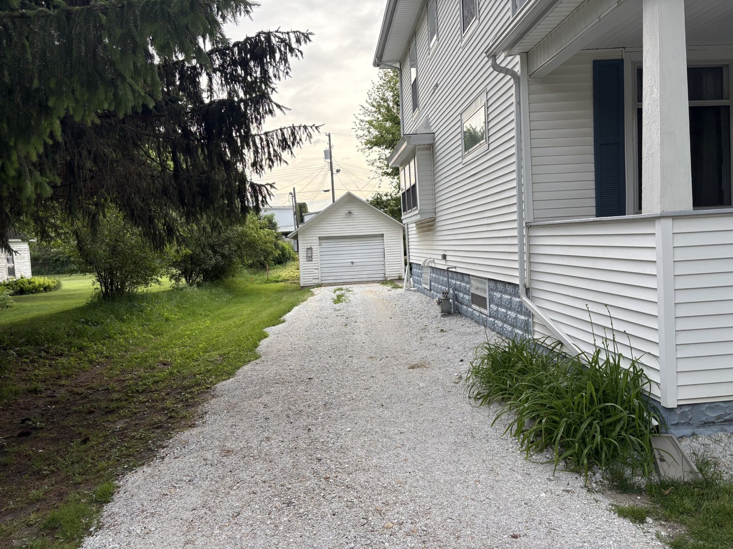 130 S 5'th Street Street, Sheldon, IL 60966