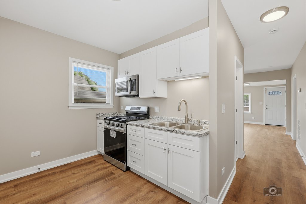 8721 S Constance Avenue, Chicago, IL 60617