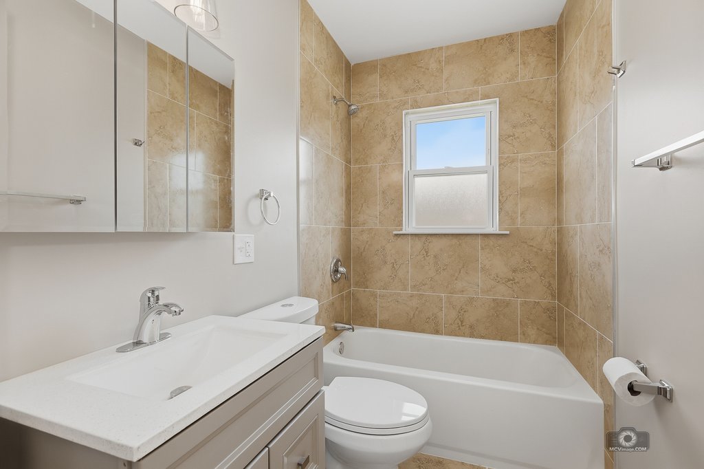 8721 S Constance Avenue, Chicago, IL 60617