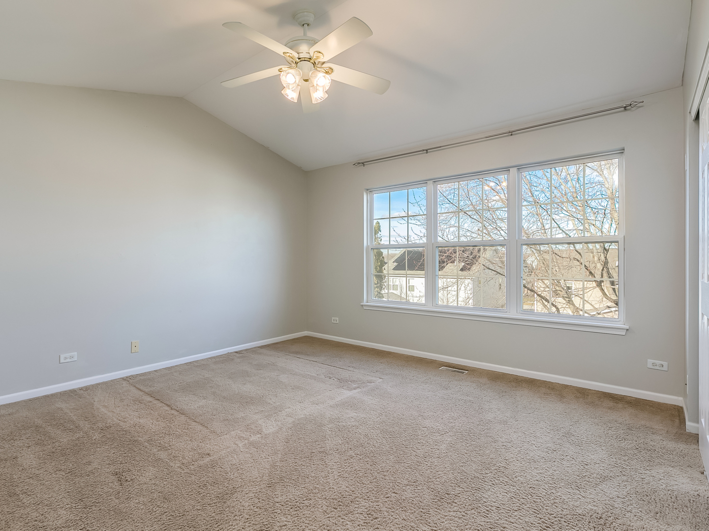 2331 Overlook Court, Naperville, IL 60563