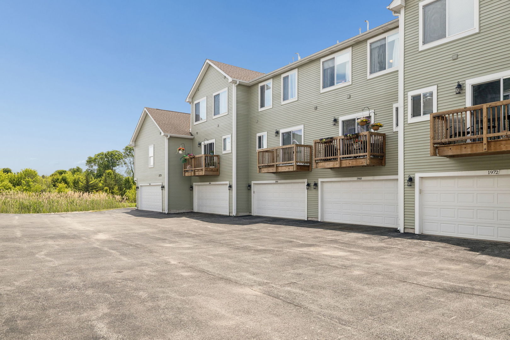 1968 Rena Lane, Yorkville, IL 60560