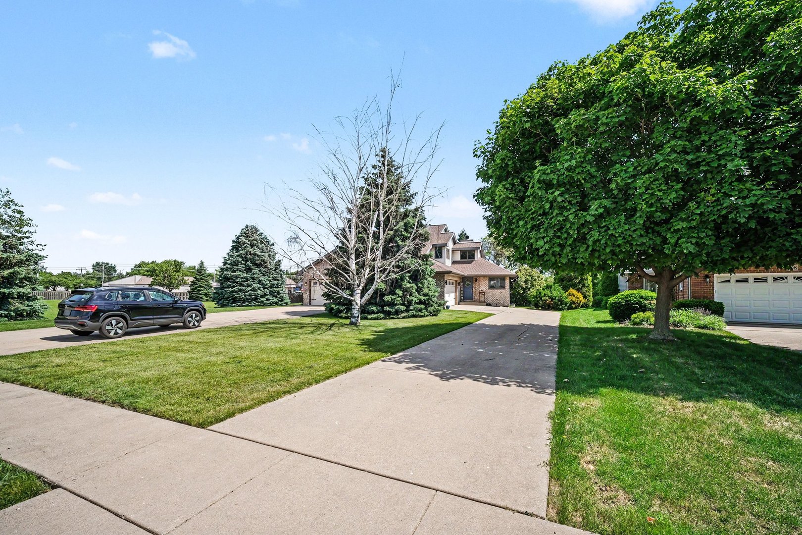206 S Raven Road, Shorewood, IL 60404