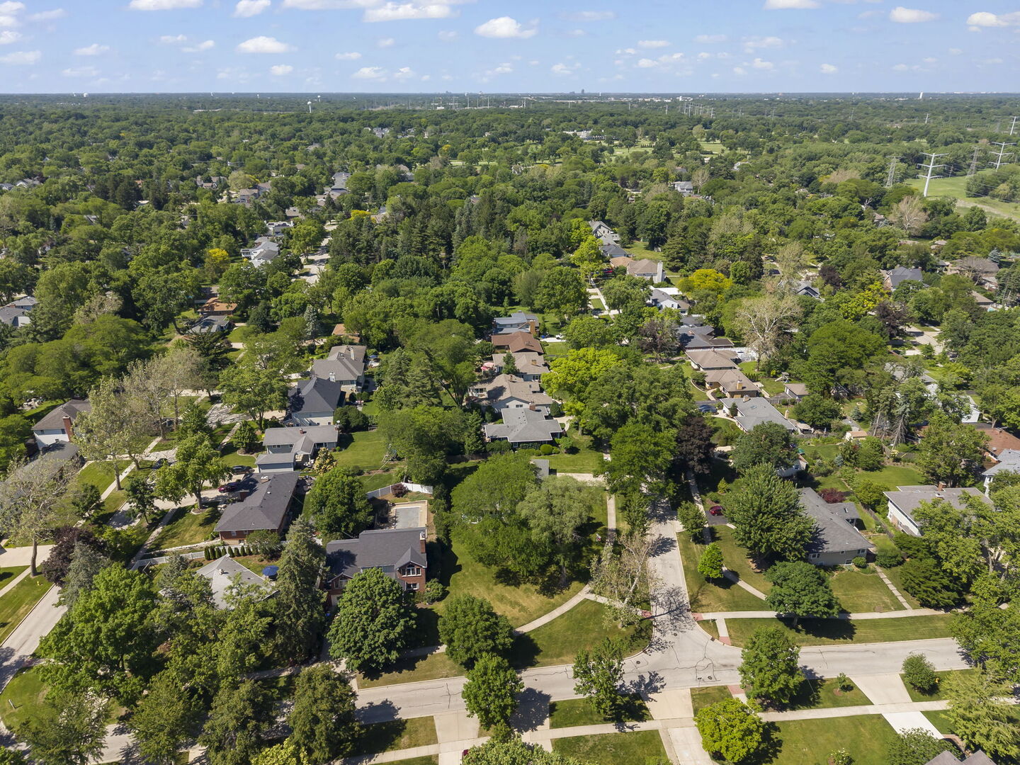 226 Woodstock Avenue, Glen Ellyn, IL 60137