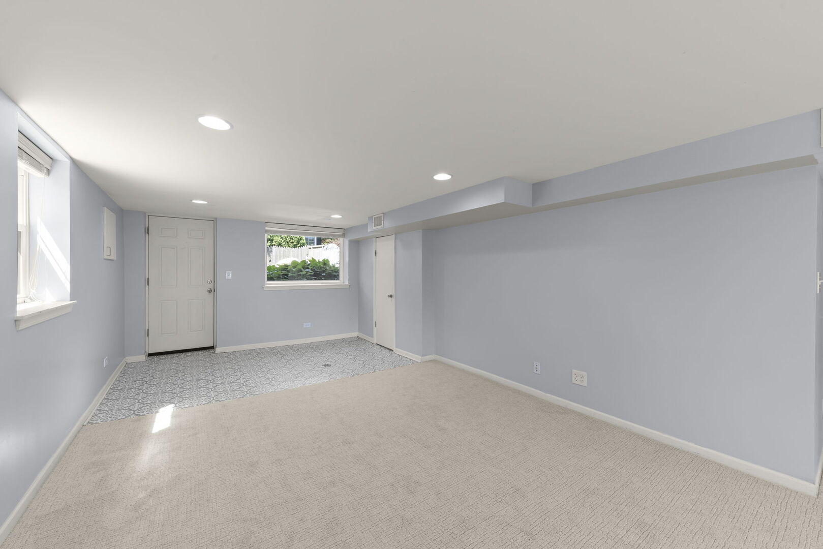 226 Woodstock Avenue, Glen Ellyn, IL 60137