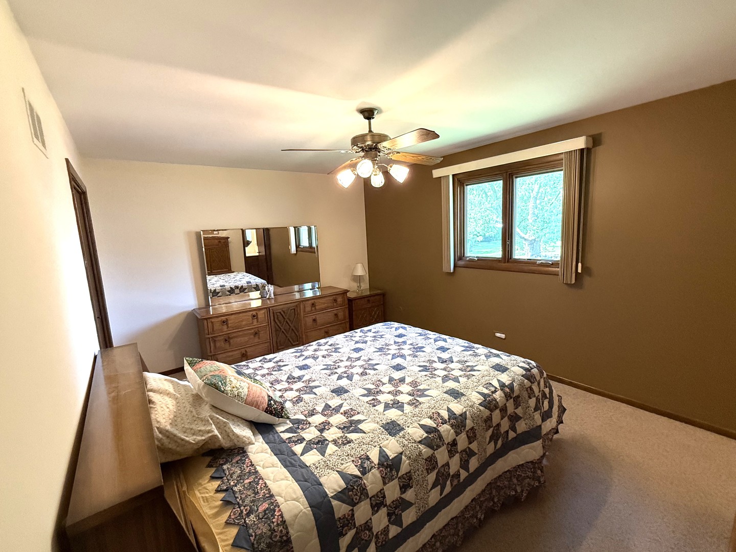 8733 Golfview Drive, Orland Park, IL 60462
