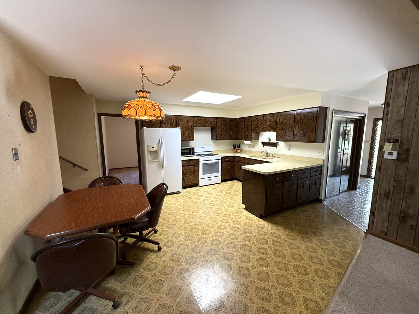 8733 Golfview Drive, Orland Park, IL 60462