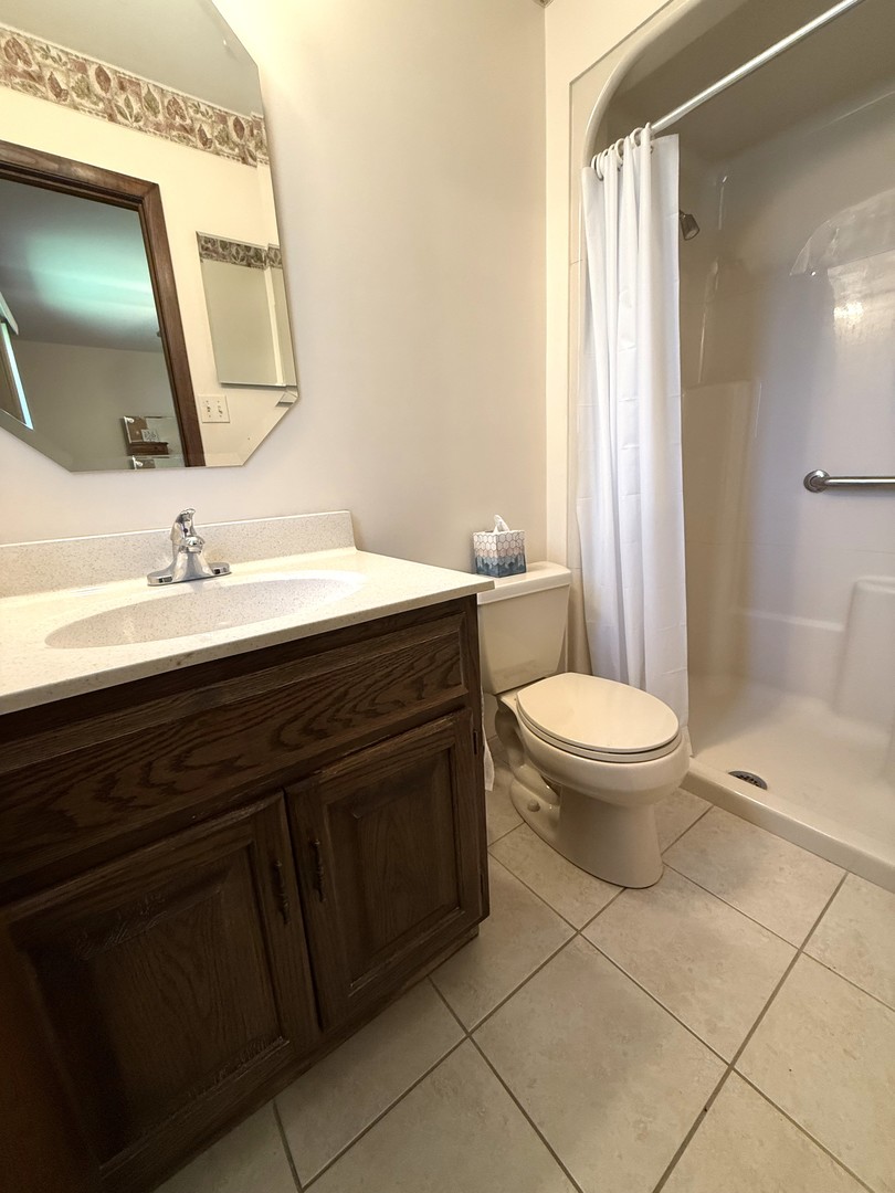 8733 Golfview Drive, Orland Park, IL 60462
