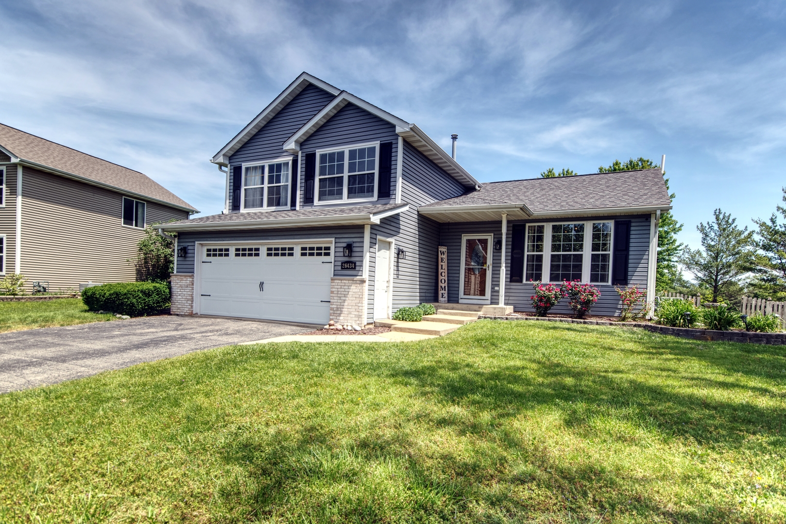 26434 W Deer Path, Channahon, IL 60410