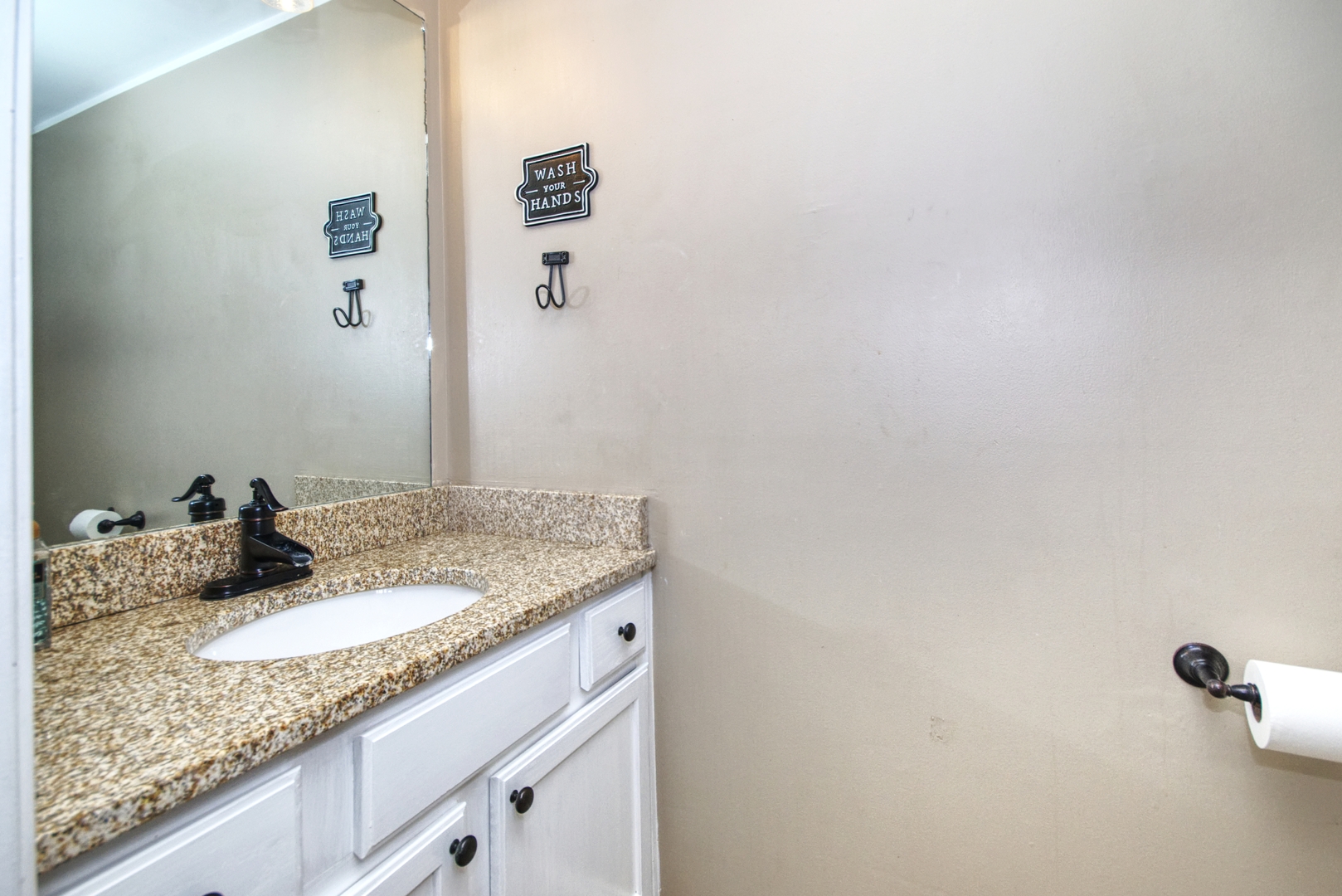 26434 W Deer Path, Channahon, IL 60410