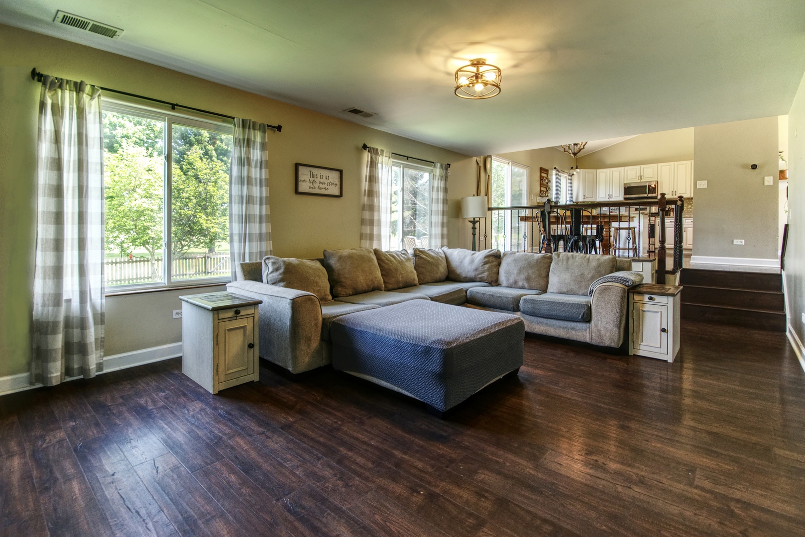 26434 W Deer Path, Channahon, IL 60410