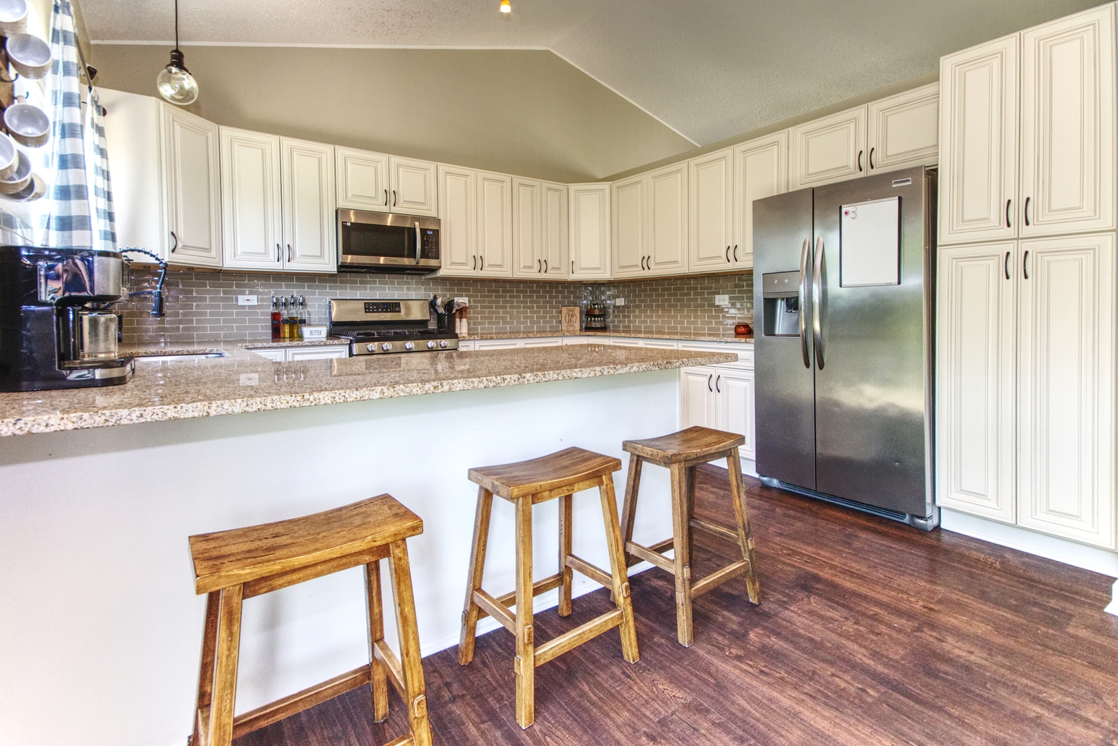 26434 W Deer Path, Channahon, IL 60410