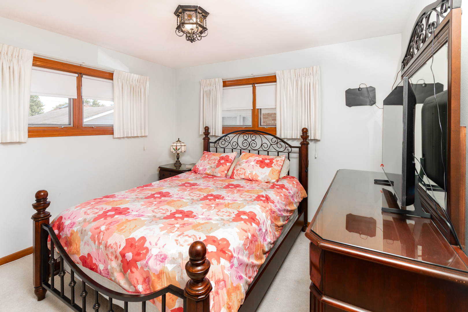 4917 N Nottingham Avenue, Chicago, IL 60656