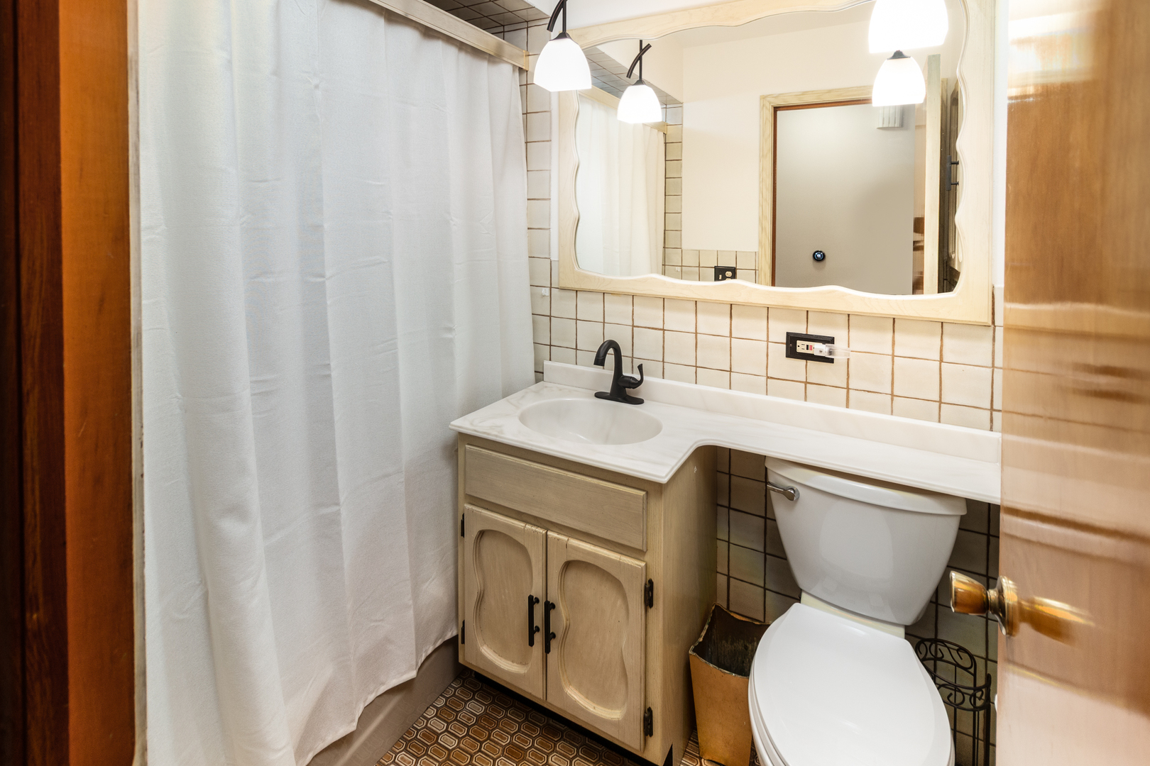 4917 N Nottingham Avenue, Chicago, IL 60656