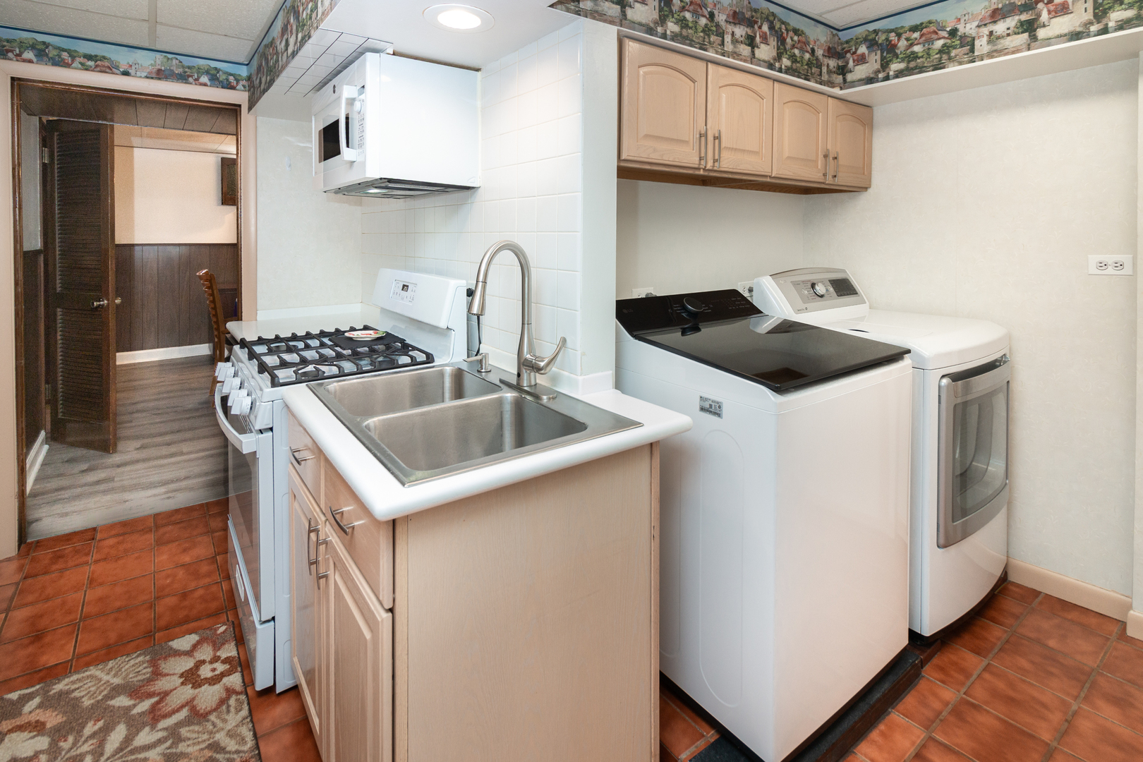 4917 N Nottingham Avenue, Chicago, IL 60656
