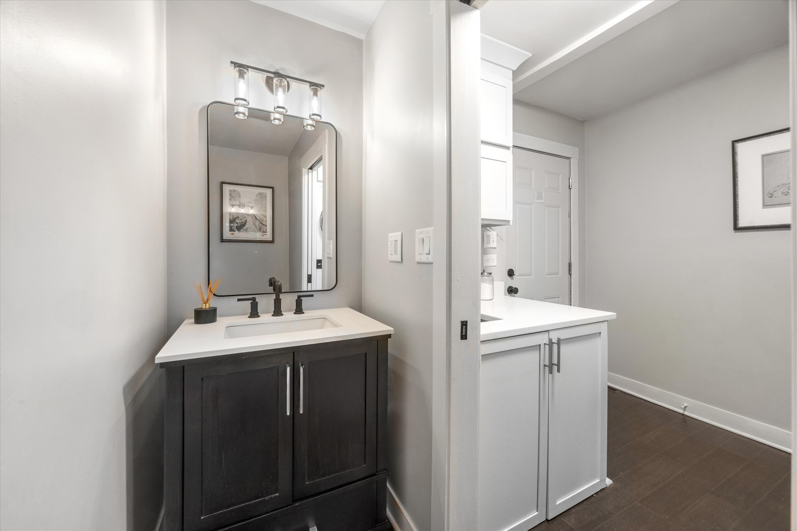 1108 S 6th Street, St. Charles, IL 60174