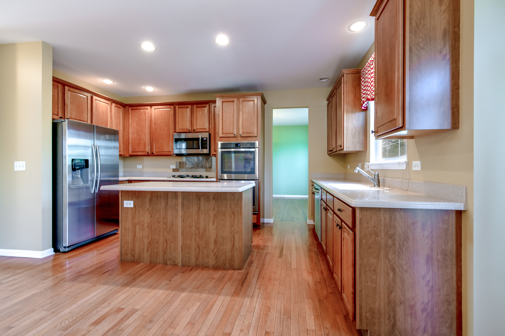 860 Spring Creek Circle, Naperville, IL 60565