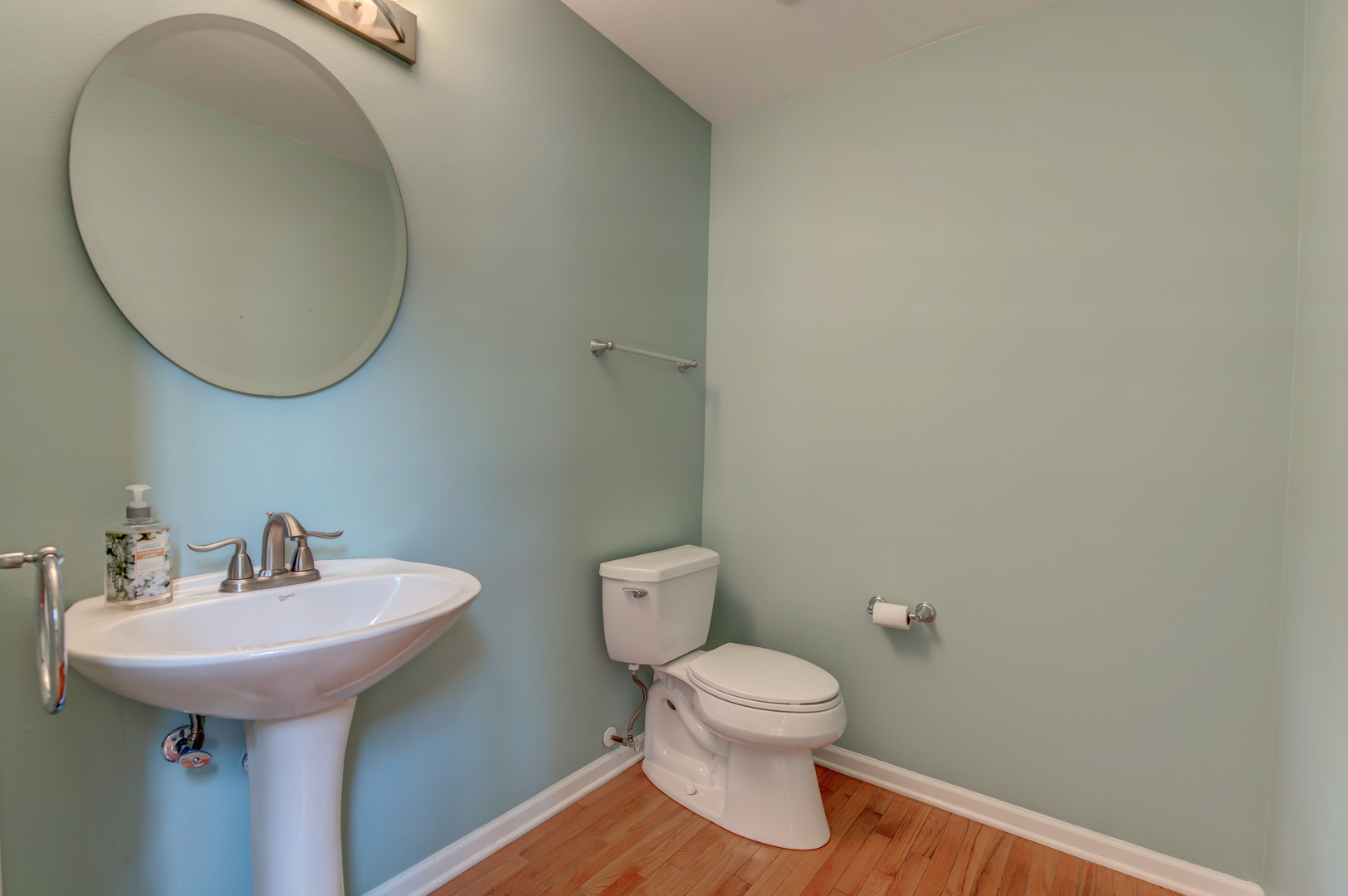 860 Spring Creek Circle, Naperville, IL 60565