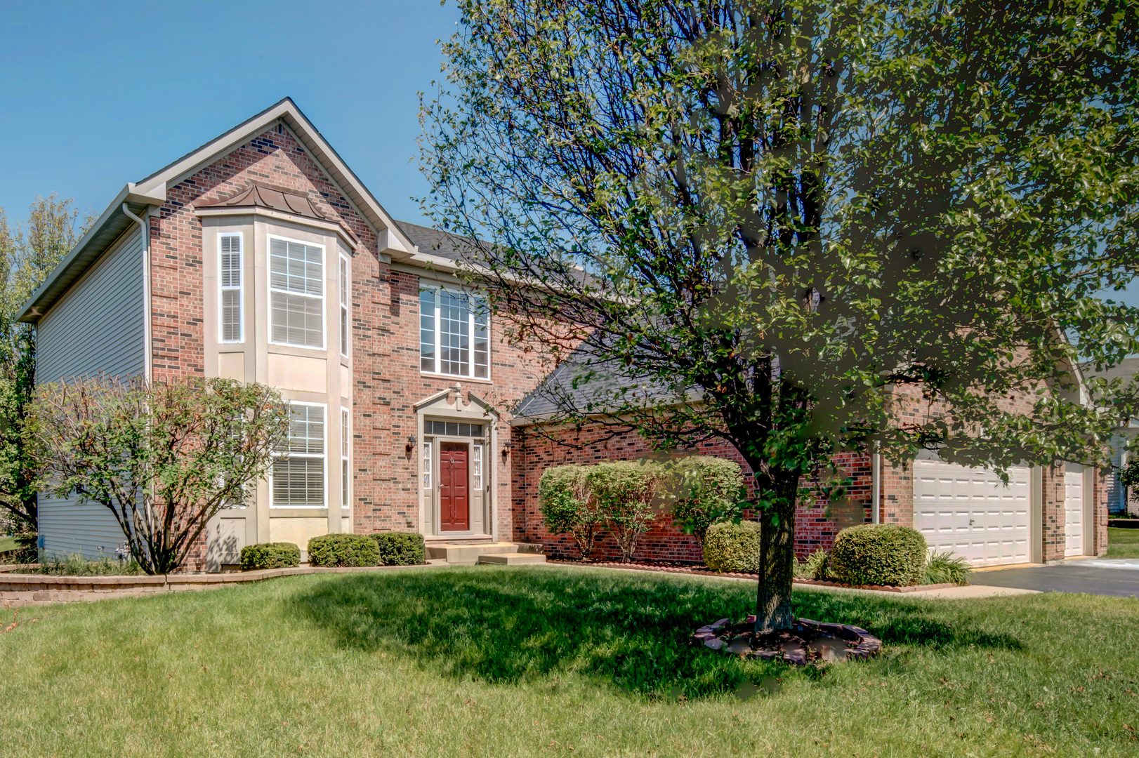 860 Spring Creek Circle, Naperville, IL 60565
