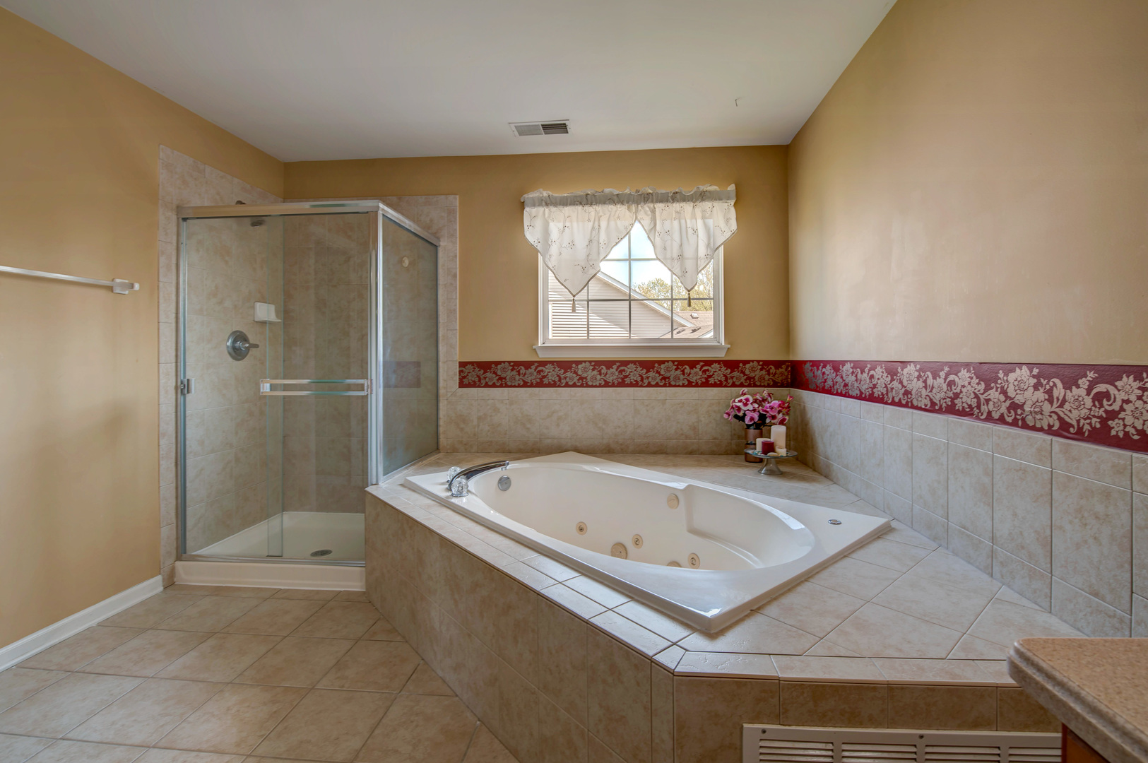 860 Spring Creek Circle, Naperville, IL 60565