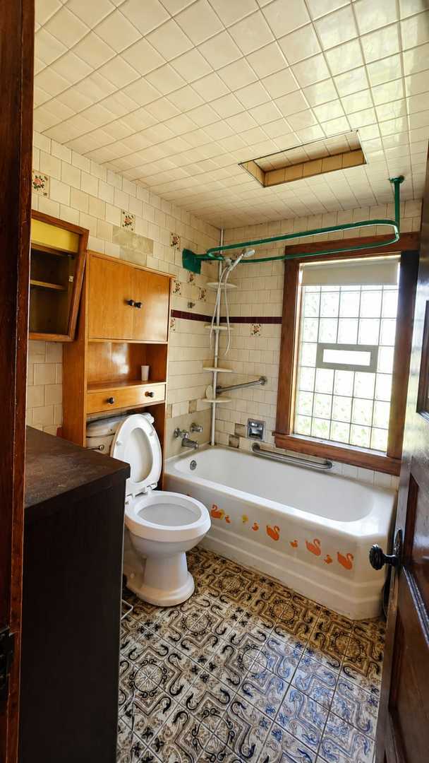 234 W 105th Place, Chicago, IL 60628