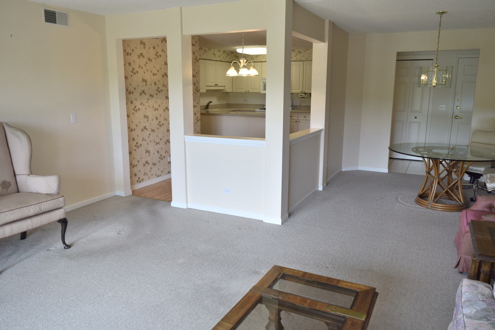 3940 W Bryn Mawr Avenue #402, Chicago, IL 60659