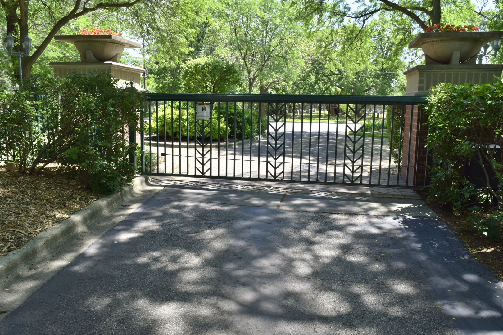 3940 W Bryn Mawr Avenue #402, Chicago, IL 60659