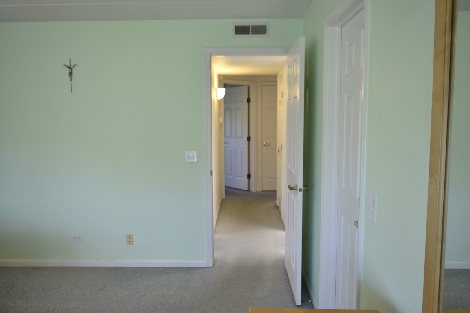 3940 W Bryn Mawr Avenue #402, Chicago, IL 60659