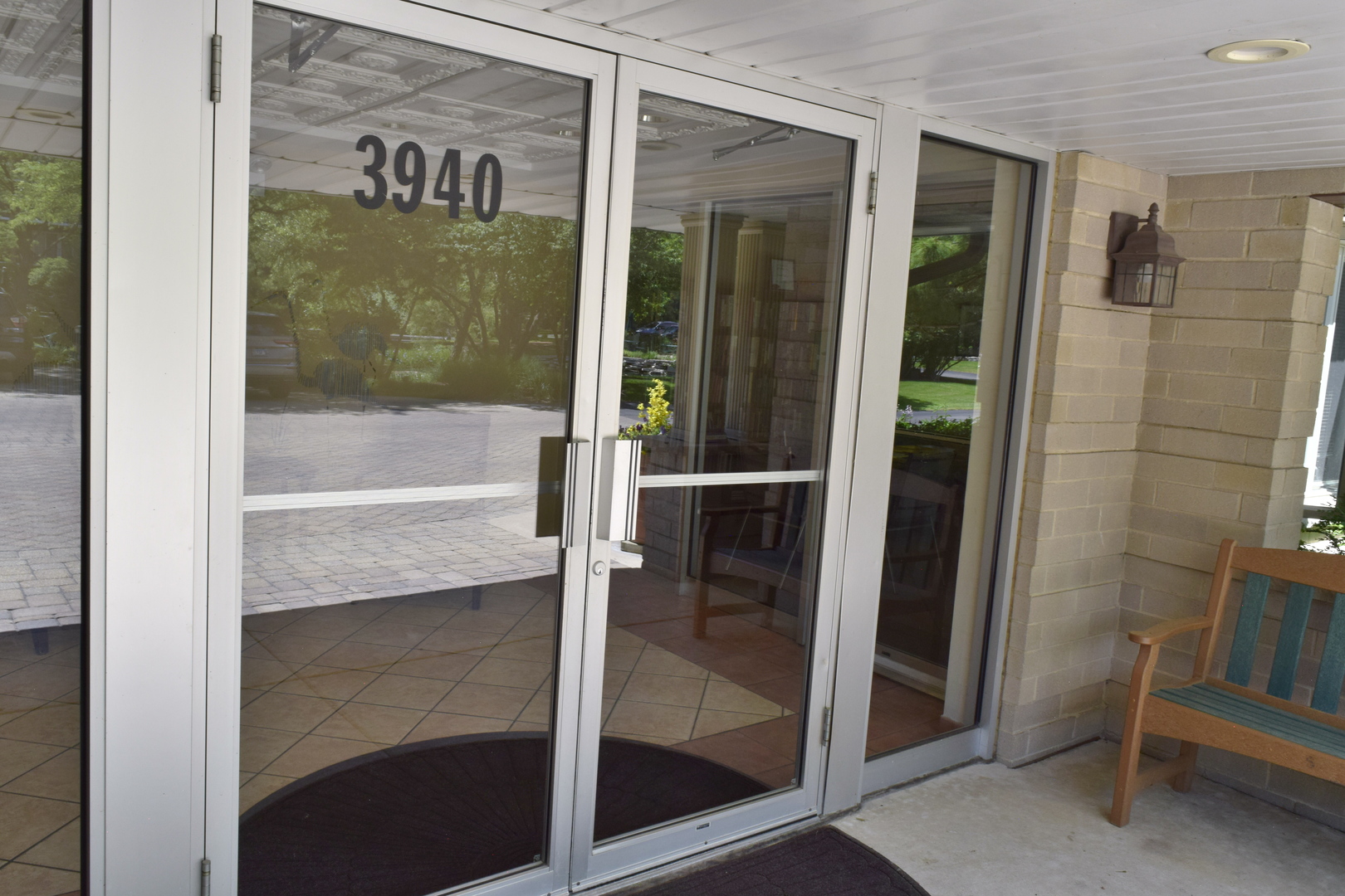 3940 W Bryn Mawr Avenue #402, Chicago, IL 60659