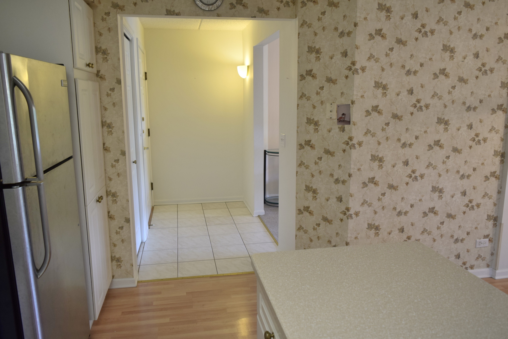 3940 W Bryn Mawr Avenue #402, Chicago, IL 60659