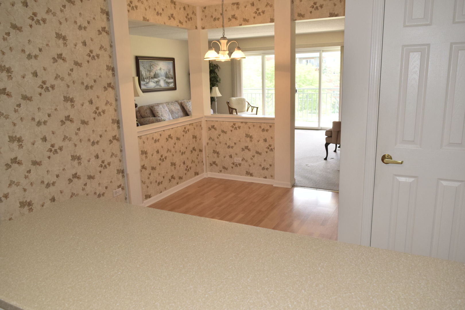 3940 W Bryn Mawr Avenue #402, Chicago, IL 60659
