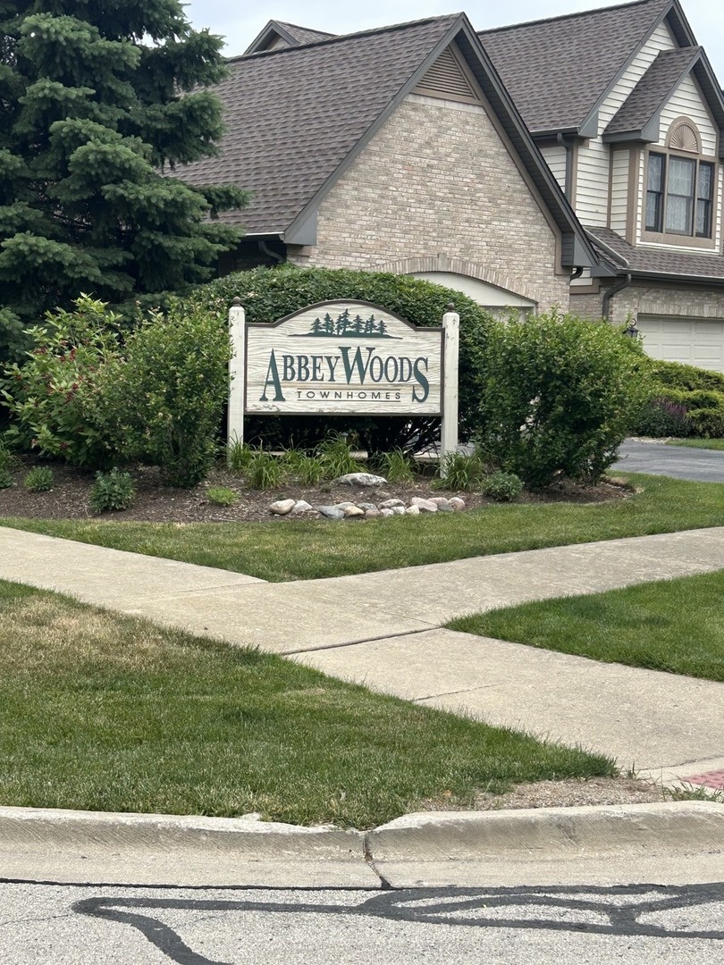 Lombard, IL 60148
