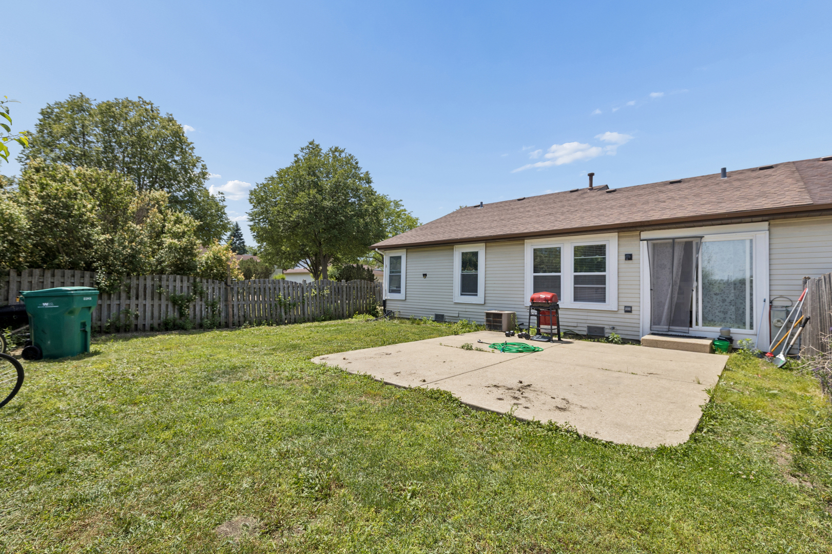 500 Lyon Drive, Buffalo Grove, IL 60089
