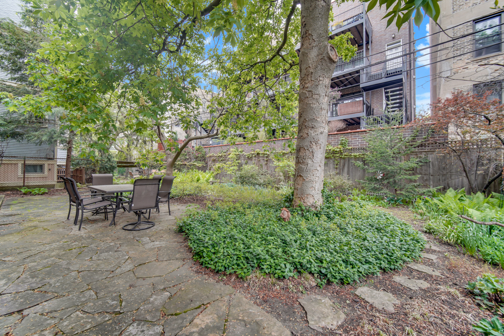 644 W Melrose Street #3E, Chicago, IL 60657