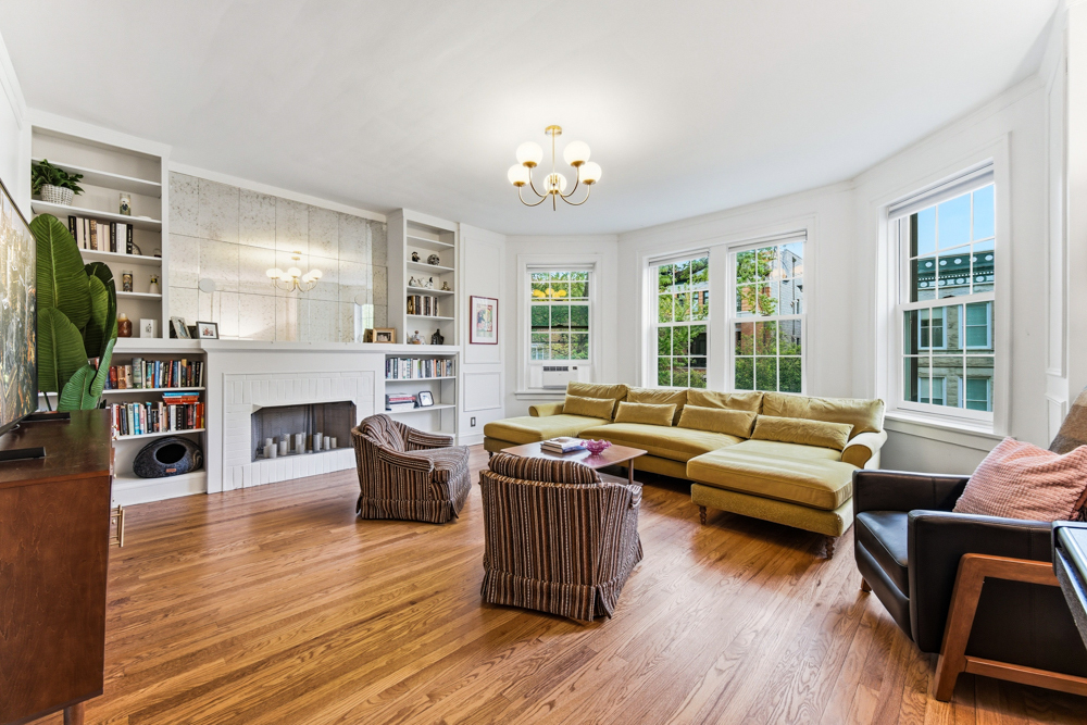 644 W Melrose Street #3E, Chicago, IL 60657