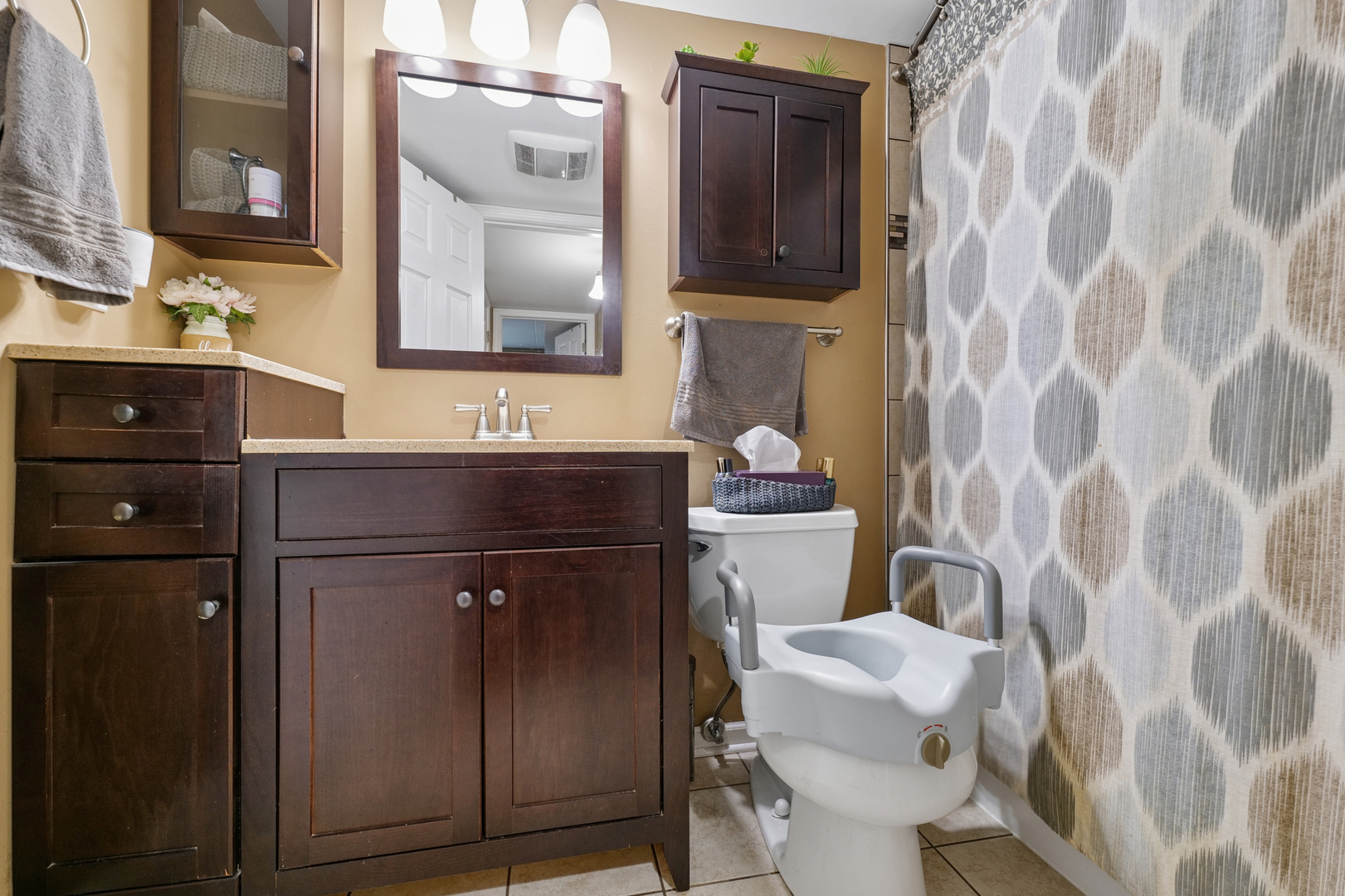 1940 183rd Street #2C, Homewood, IL 60430