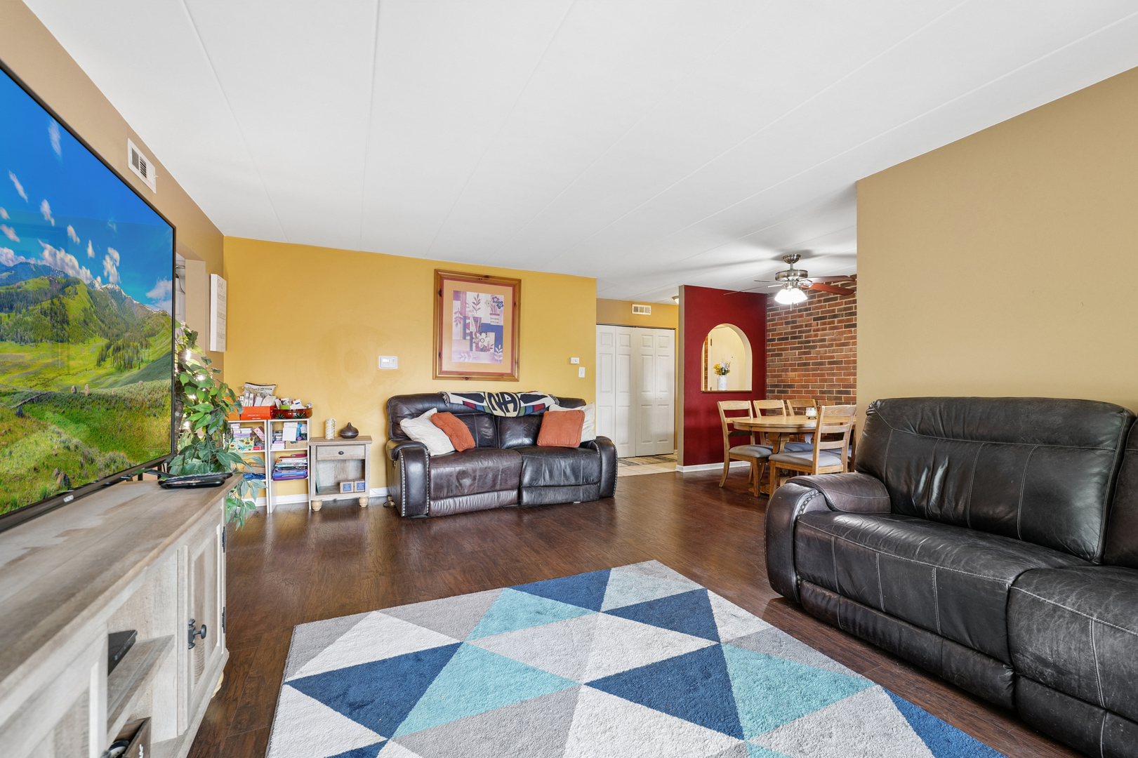 1940 183rd Street #2C, Homewood, IL 60430