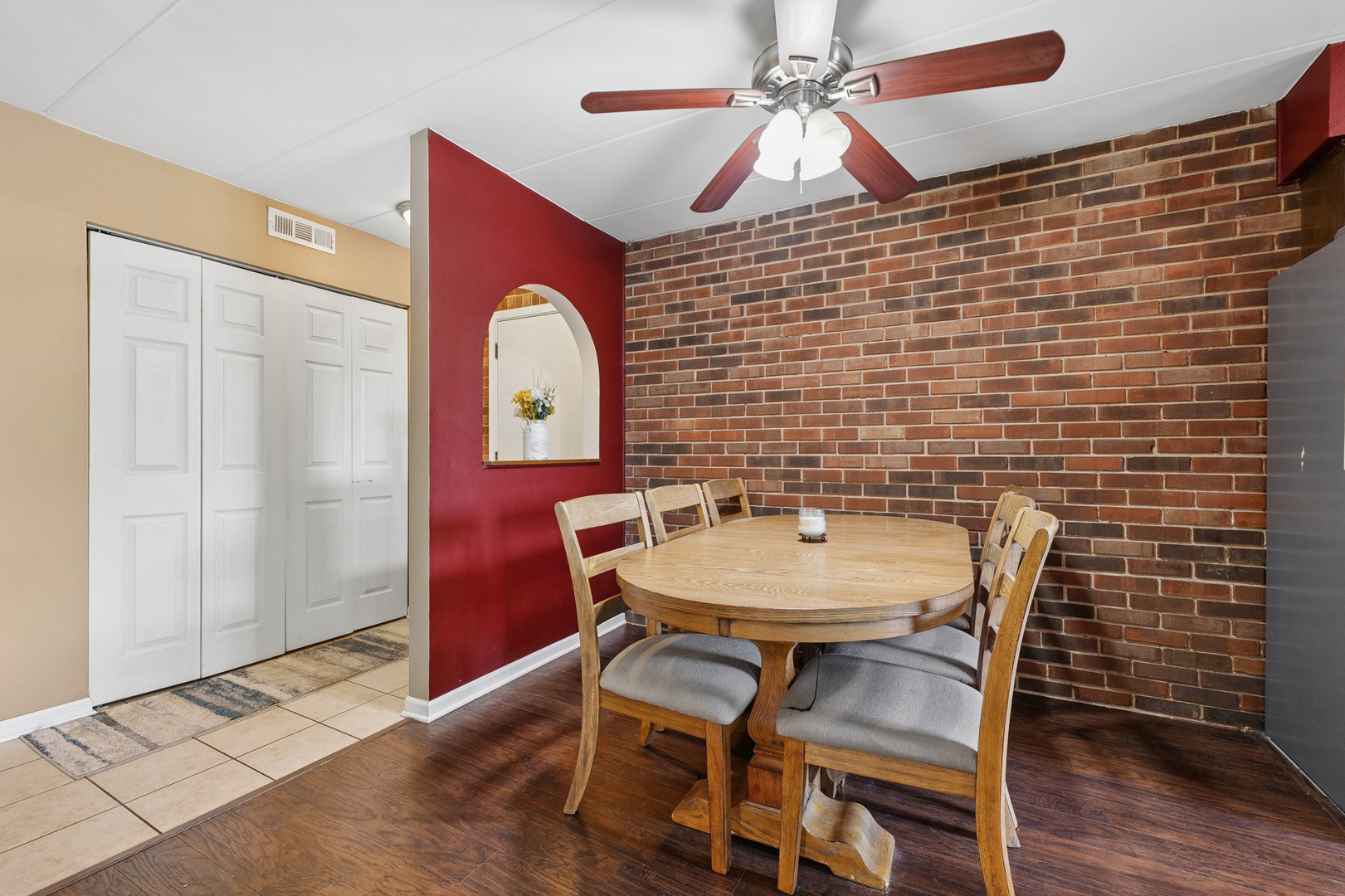 1940 183rd Street #2C, Homewood, IL 60430