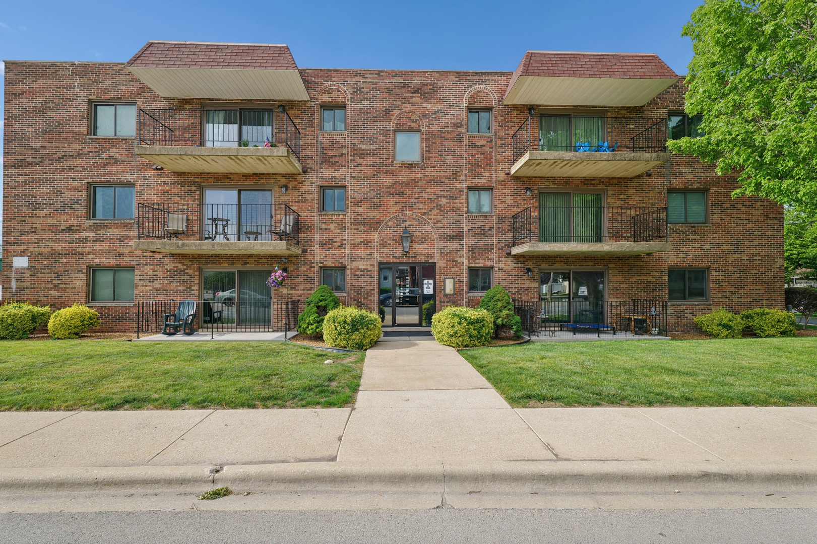 1940 183rd Street #2C, Homewood, IL 60430